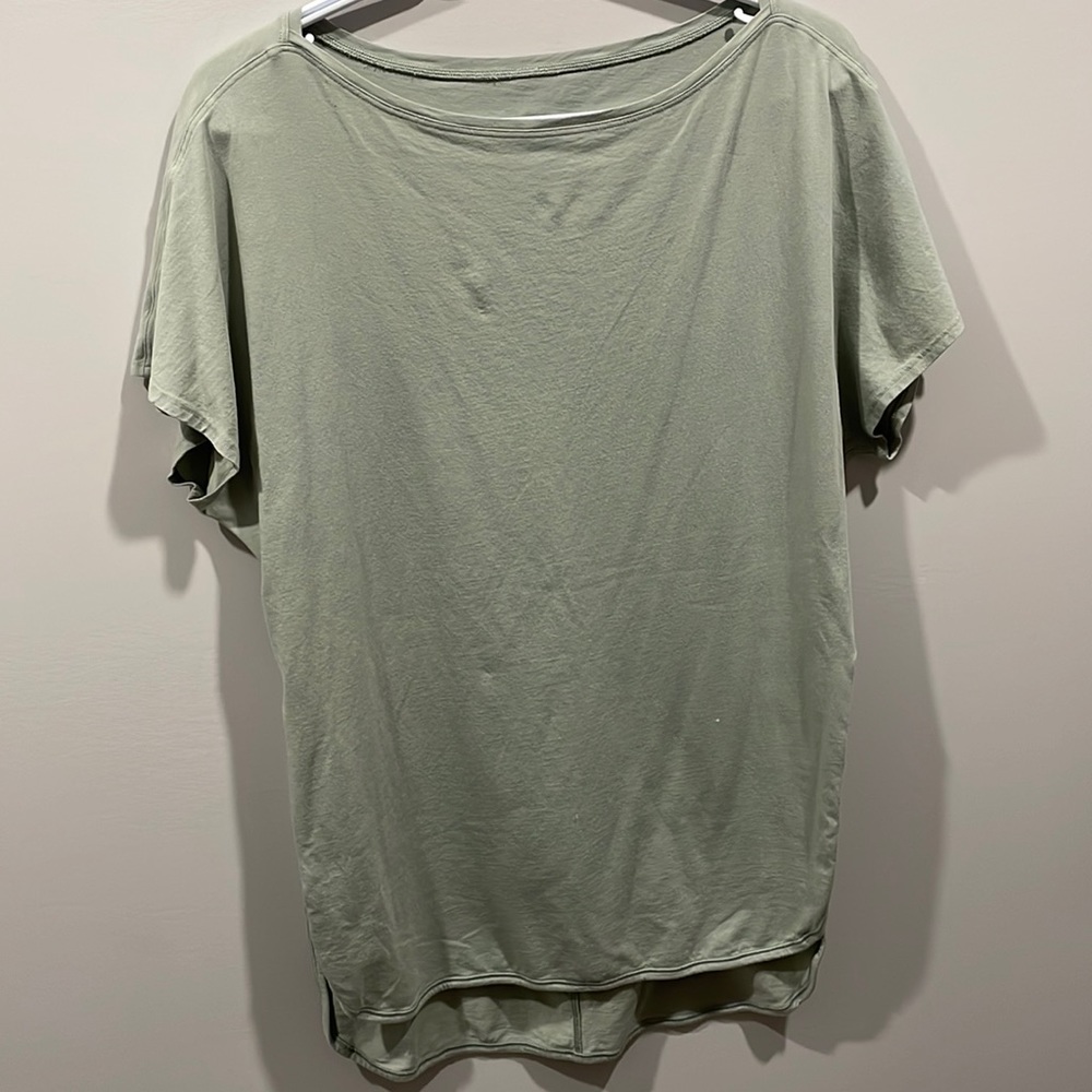 Lululemon long t-shirt